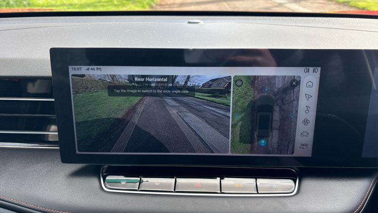 MG HS 1.5 T-GDI Trophy 5dr DCT Petrol Hatchback